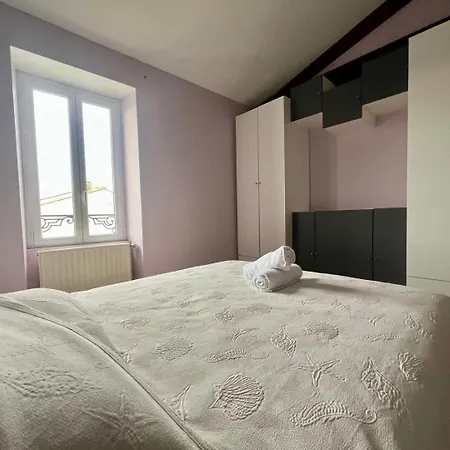 Charmante Maison En Pierre - Confort Equipee - Parking Prive - Wifi Gratuit - 15min De La Rochelle 3* Saint-Ouen-d'Aunis