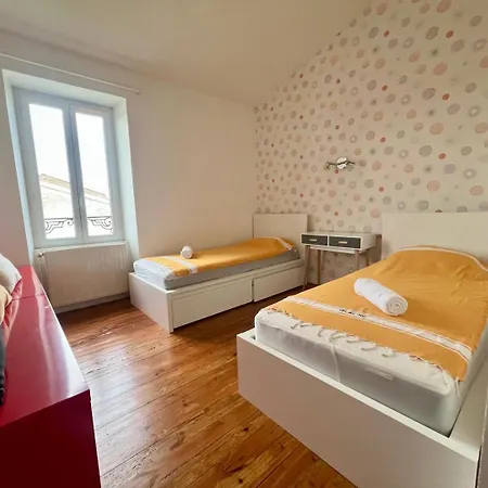 Penzion Charmante Maison En Pierre - Confort Equipee - Parking Prive - Wifi Gratuit - 15min De La Rochelle 3*