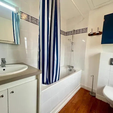 Charmante Maison En Pierre - Confort Equipee - Parking Prive - Wifi Gratuit - 15min De La Rochelle